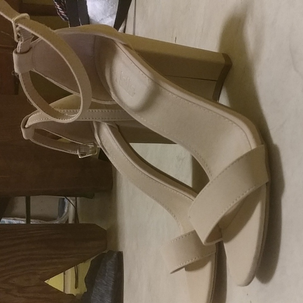 Nude heels